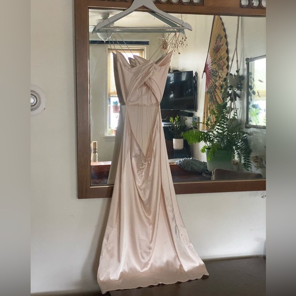 Blush-Cream Satin midi dress with a cowl neckline and a laced cross back. - Picture 2 of 7